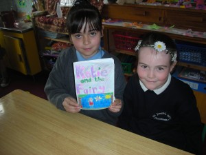 DSCN9726 300x225 - Junior & Senior Infants reading with 4th Class