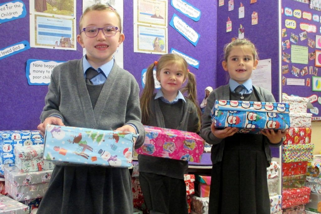 IMG 0961 1024x682 - Shoe Box Appeal 2018