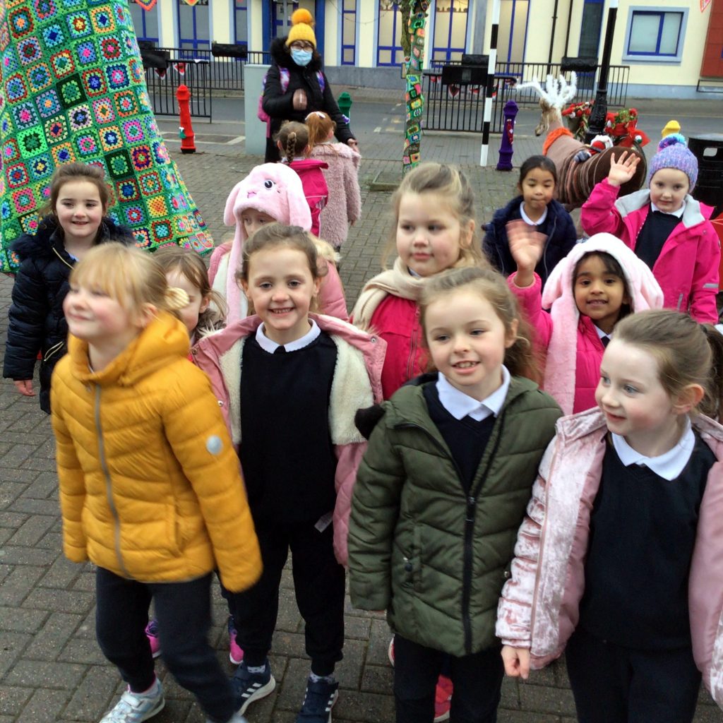 IMG 0141 1024x1024 - Senior Infants Visit to See the Christmas Yarn Bombing